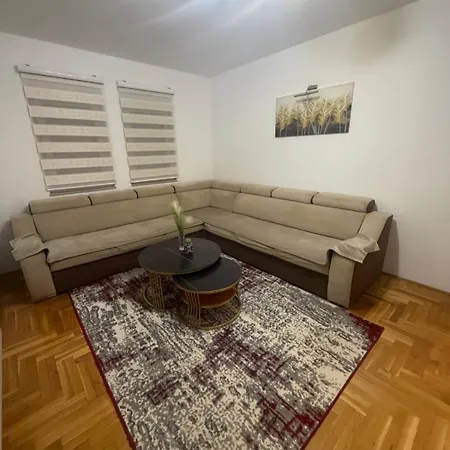 Appartement Emel *