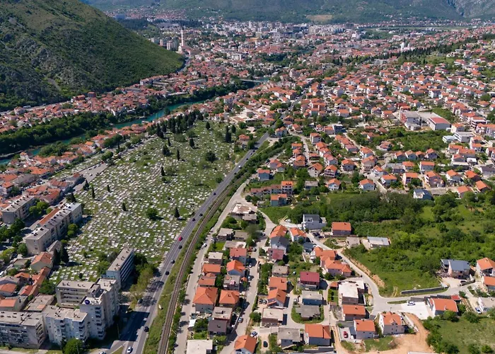 Emel شقة موستار